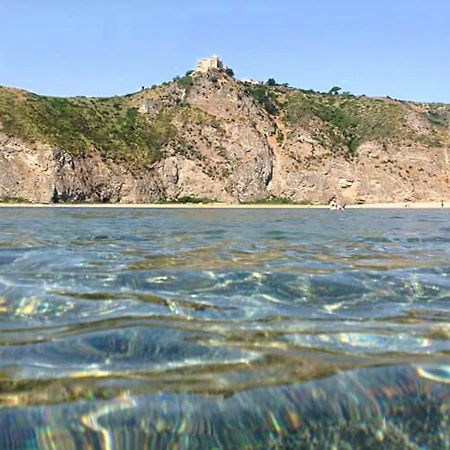 Baia Dei Delfini Aparthotel Furnari Exterior foto