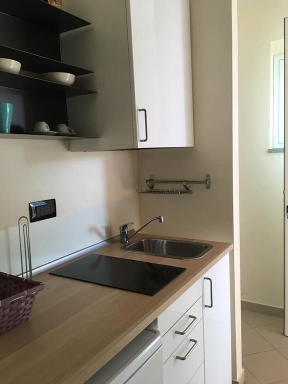 Baia Dei Delfini Aparthotel Furnari Exterior foto