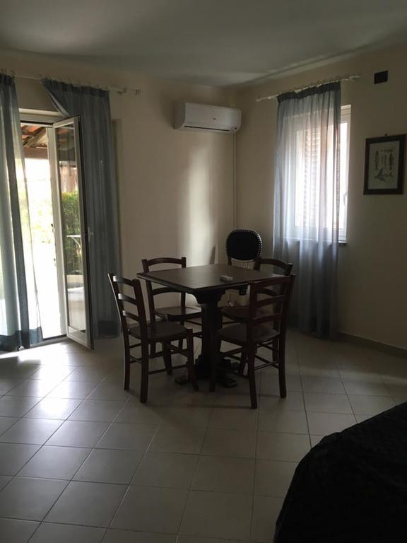 Baia Dei Delfini Aparthotel Furnari Exterior foto