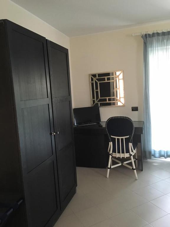 Baia Dei Delfini Aparthotel Furnari Exterior foto
